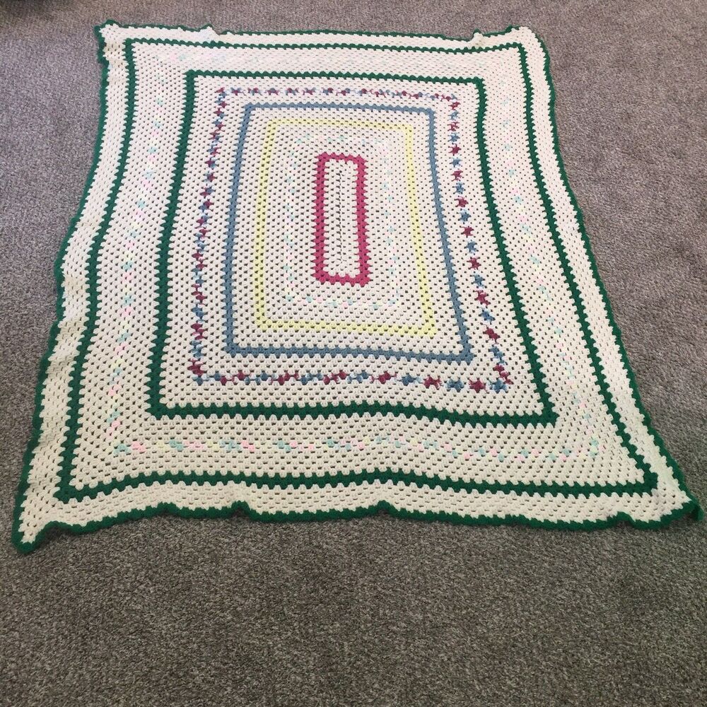 Vintage Handmade Crochet Throw Blanket Heavy Knit Square Green Cream 80x100 Full